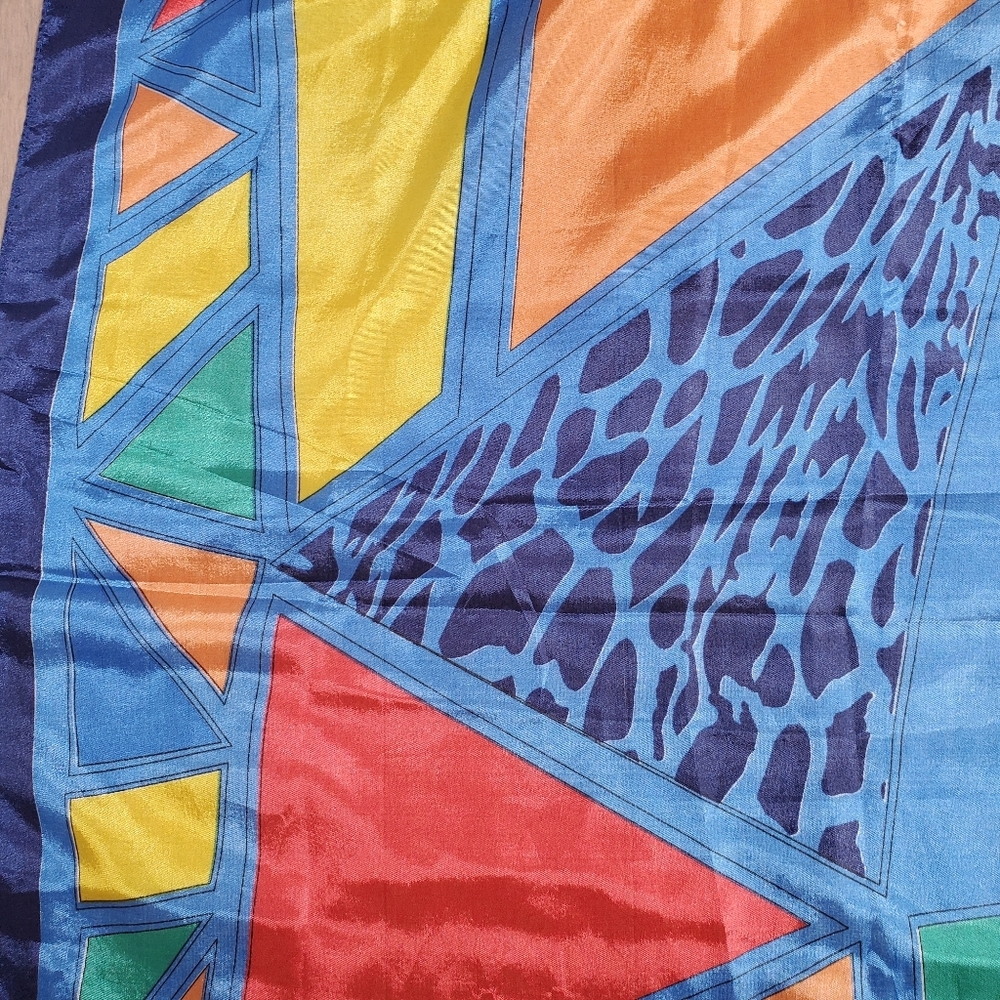 Very large 80's colourful abstract square scarf - Picture 4 of 9
